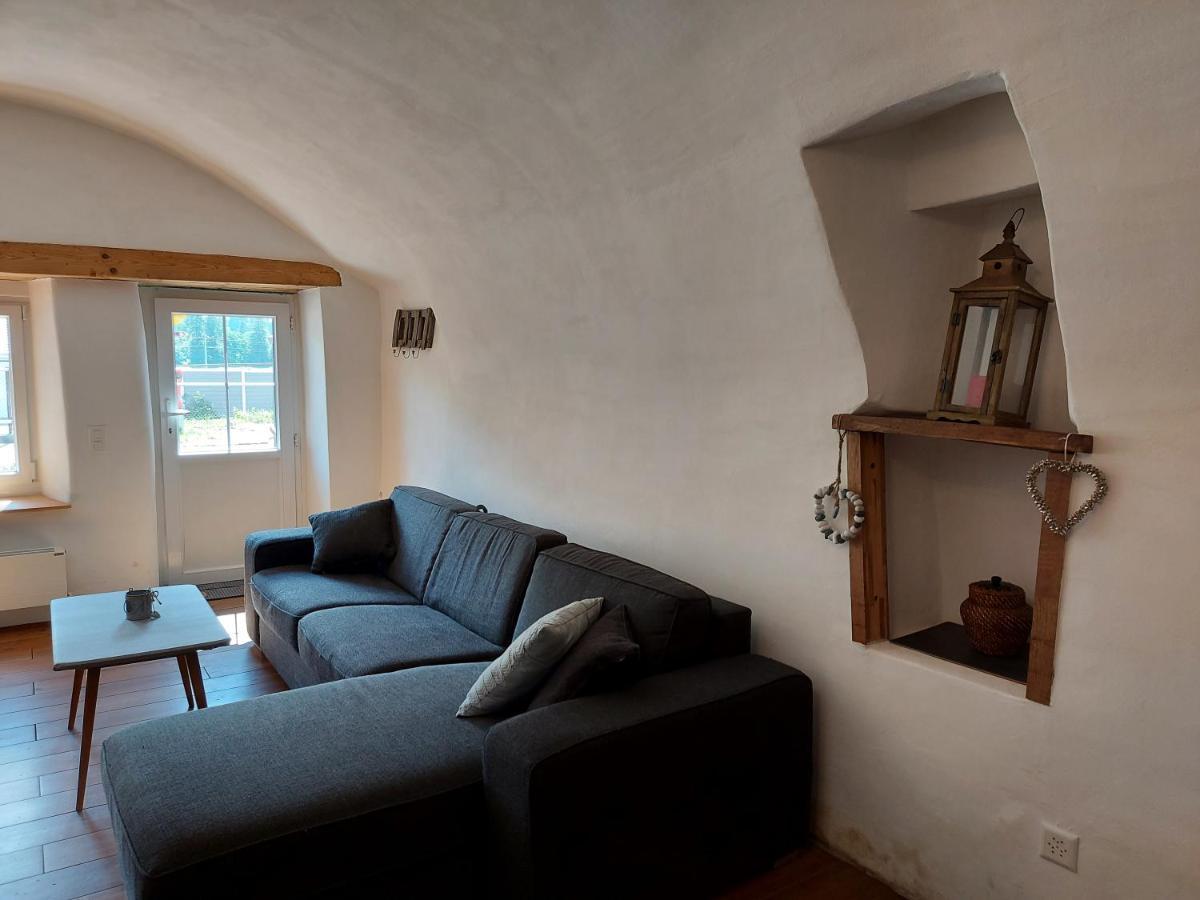 Appartement vouté en Gruyère dans l'Intyamon Enney Extérieur photo
