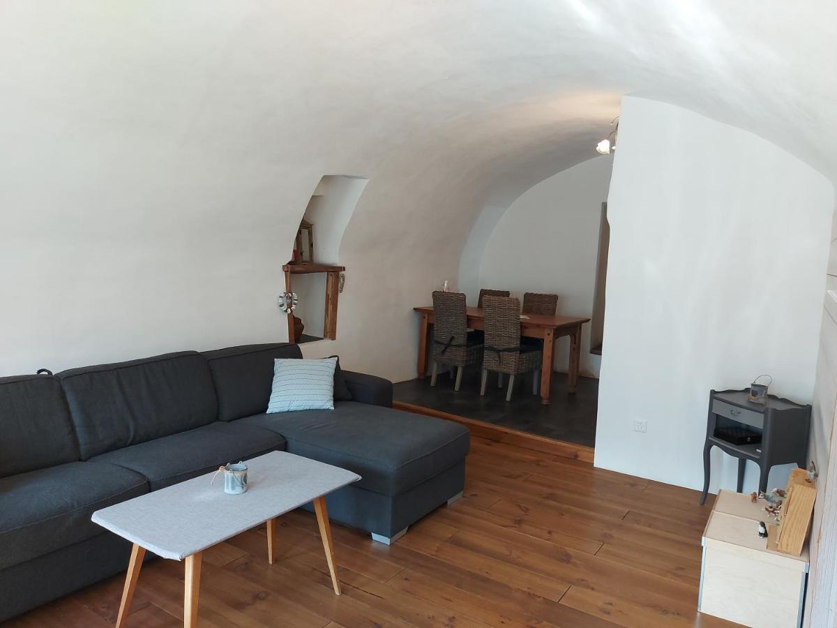 Appartement vouté en Gruyère dans l'Intyamon Enney Extérieur photo