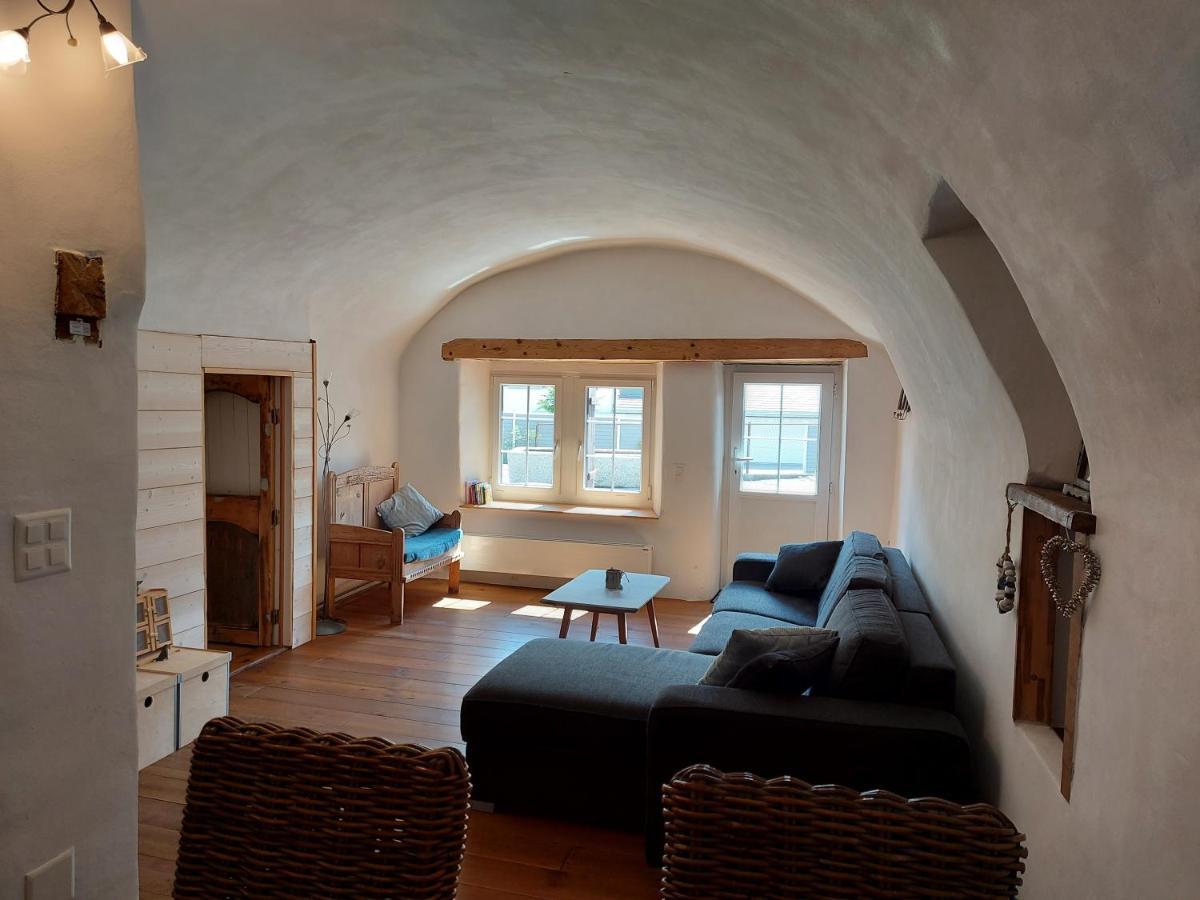 Appartement vouté en Gruyère dans l'Intyamon Enney Extérieur photo